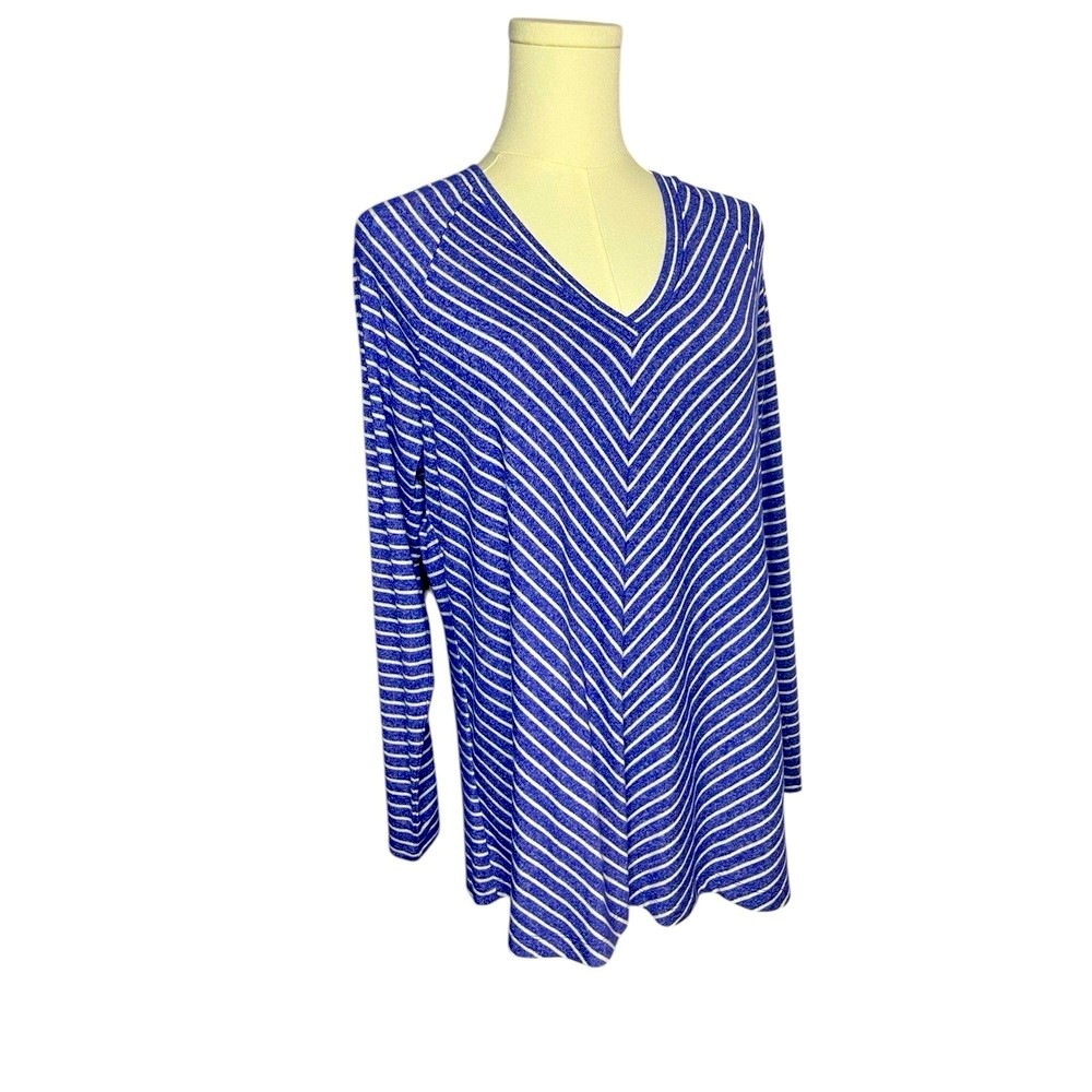 ~ Nic+ Zoe Blue/ Purple and White Striped V-Neck Women's Top Size L‎